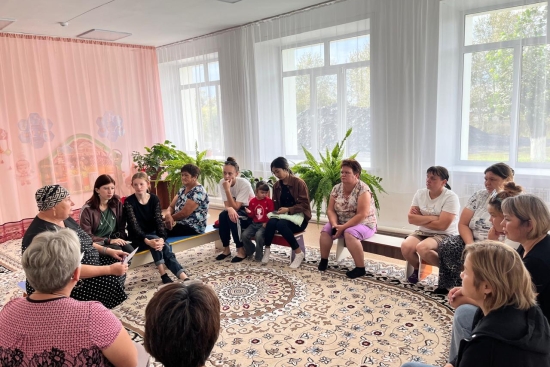 Консультационный пункт по мини-центру КГУ «Джангильдинская общеобразовательная школа отдела образования Мендыкаринского района» Управления образования акимата Костанайской области   Презентация программы «Адал Азамат» для родителей